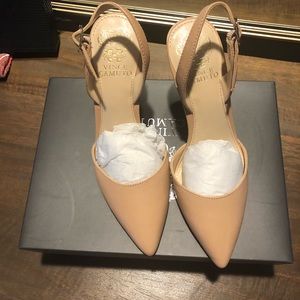 Vince Camuto Nude Slingback Pump sz 7